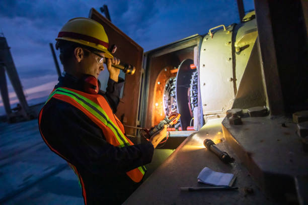 Best Local Electrician Companies  in Oak Trail Shores, TX