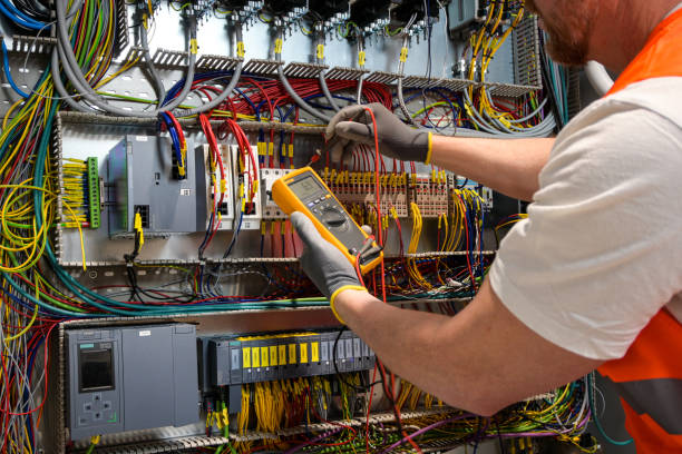 Best 24-Hour Electrician  in Oak Trail Shores, TX